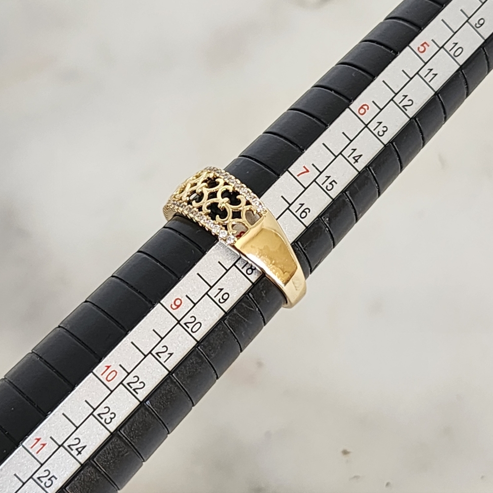Gold and Silver Tone Women's Ring Size # 8 - Picture 6 of 6